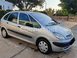 Gris / plata Usado 2002 Citroën Xsara Picasso Monovolumen | 2500 € (Caro)