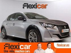Gris Usado 2022 Peugeot e-208 Allure Utilitario | 17.990 € (Precio justo)