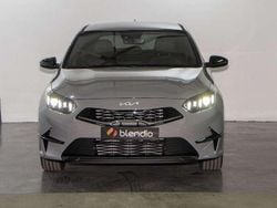 Gris Usado 2023 Kia Ceed GT GT-Line Utilitario | 20.990 € (Precio justo)