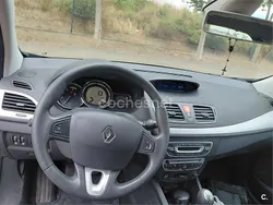 Negro Usado 2011 Renault Mégane III Dynamique Berlina | 4500 € (Precio justo)