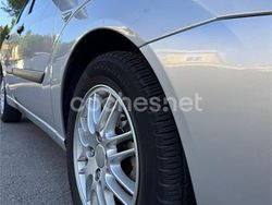 Gris / plata Usado 1999 Ford Focus Ambiente Berlina | 4000 € (Caro)