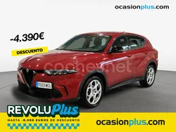 Rojo Usado 2022 Alfa Romeo Tonale Sprint SUV | 24.750 € (Precio justo)