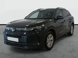 Gris urano Usado 2024 VW Tiguan Edition SUV | 31.900 € (Precio justo)