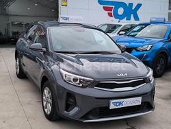 Gris / plata Usado 2022 Kia Stonic SUV | 16.900 € (Un poco caro)
