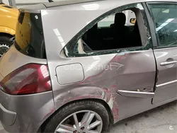 Gris / plata Usado 2005 Renault Mégane II Authentique Berlina | 3500 € (Caro)