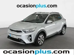 Gris plata Usado 2021 Kia Stonic SUV | 16.991 € (Precio justo)