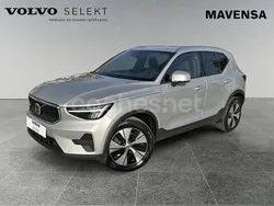 Plateado Usado 2023 Volvo XC40 Core SUV | 33.500 € (Un poco caro)