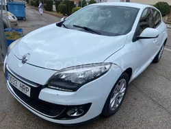 Blanco Usado 2014 Renault Mégane III Life Berlina | 6500 € (Buen precio)