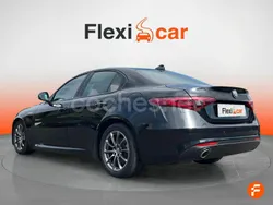 Negro Usado 2021 Alfa Romeo Giulia Super Berlina | 20.190 € (Super precio)