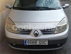 Gris / plata Usado 2005 Renault Scénic II Expression Monovolumen | 2000 € (Super precio)