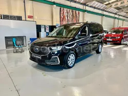 Negro Usado 2022 Ford Grand Tourneo Connect Titanium Monovolumen | 27.500 €