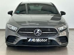 Gris Usado 2023 Mercedes A200 Utilitario | 30.900 € (Precio justo)