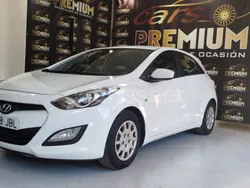 Blanco Usado 2015 Hyundai i30 Berlina | 7999 € (Precio justo)