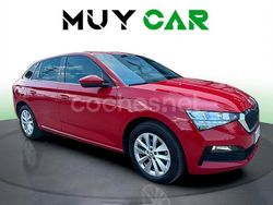Rojo Usado 2023 Skoda Scala Ambition Utilitario | 14.990 € (Precio justo)