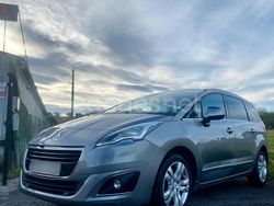 Gris / plata Usado 2014 Peugeot 5008 Access Monovolumen | 8990 € (Precio justo)