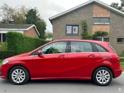 Rojo Usado 2013 Mercedes B180 Monovolumen | 13.900 € (Caro)