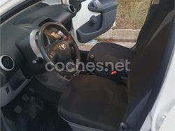 Blanco Usado 2011 Toyota Aygo Live Utilitario | 5500 € (Precio justo)