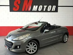 Gris / plata Usado 2010 Peugeot 207 CC Roland Garros Descapotable | 5990 € (Un poco caro)