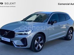Gris / plata Usado 2023 Volvo XC60 Plus SUV | 54.900 €