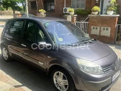 Gris / plata Usado 2004 Renault Scénic II Authentique Monovolumen | 2900 € (Precio justo)