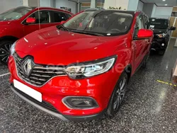 Rojo Usado 2020 Renault Kadjar Zen SUV | 19.900 € (Un poco caro)