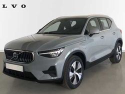 Gris Usado 2023 Volvo XC40 Core SUV | 37.900 € (Un poco caro)