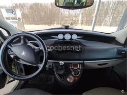 Marrón Usado 2008 Peugeot 807 Premium Monovolumen | 4100 €