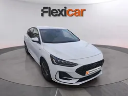 Blanco Usado 2025 Ford Focus Berlina | 21.990 € (Super precio)