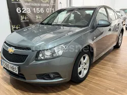 Gris / plata Usado 2012 Chevrolet Cruze LS Berlina | 5990 € (Precio justo)