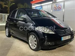 Negro Usado 2005 Mercedes A180 Classic Monovolumen | 4200 € (Precio justo)