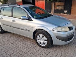 Gris / plata Usado 2007 Renault Mégane II Dynamique Berlina | 2499 € (Precio justo)