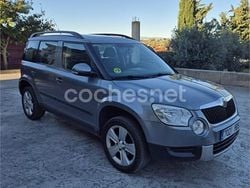 Gris / plata Usado 2011 Skoda Yeti Ambition SUV | 11.000 € (Caro)