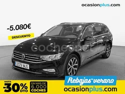 Gris / plata Usado 2023 VW Passat Executive Familiar | 29.490 € (Precio justo)