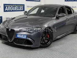 Gris metalizado Usado 2018 Alfa Romeo Giulia Quadrifoglio Berlina | 61.800 € (Precio justo)