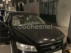 Negro Usado 2007 Hyundai Sonata Comfort Berlina | 3900 € (Precio justo)