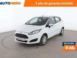 Blanco Usado 2015 Ford Fiesta Trend Utilitario | 8199 € (Precio justo)