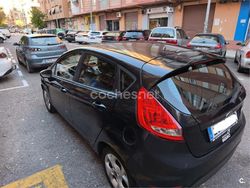 Negro Usado 2012 Ford Fiesta Trend Berlina | 3999 €