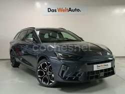 Gris / plata Nuevo 2025 Cupra Leon Familiar | 33.990 € (Precio justo)