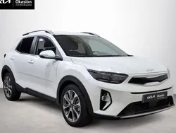 Blanco Usado 2024 Kia Stonic Style SUV | 19.990 € (Un poco caro)