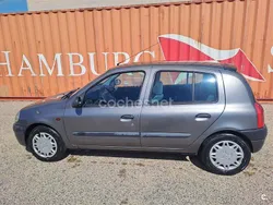 Gris / plata Usado 2001 Renault Clio II Berlina | 1600 € (Buen precio)