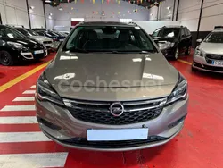 Gris / plata Usado 2017 Opel Astra Business Familiar | 8600 € (Precio justo)