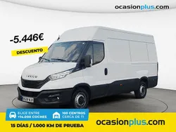 Blanco Usado 2023 Iveco Daily Berlina | 27.650 € (Precio justo)