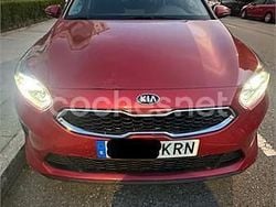 Rojo Usado 2018 Kia Ceed Berlina | 14.499 € (Precio justo)