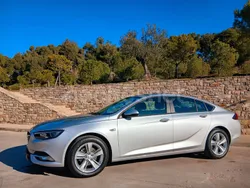 Gris / plata Usado 2020 Opel Insignia Selective Berlina | 15.990 € (Precio justo)