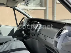Gris / plata Usado 2010 Opel Vivaro Van | 10.150 € (Un poco caro)