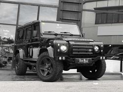 Negro Usado 2015 Land Rover Defender SE Familiar | 109.900 €