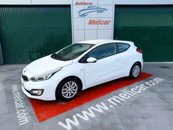 Blanco Usado 2013 Kia ProCeed Utilitario | 8990 € (Un poco caro)