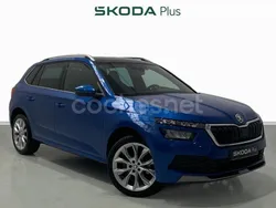 Azul Usado 2023 Skoda Kamiq Sport SUV | 18.450 € (Buen precio)