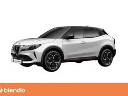 Blanco Nuevo 2025 Alfa Romeo Junior Edizione Speciale SUV | 33.990 € (Un poco caro)