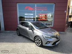 Gris Usado 2023 Renault Clio V Techno | 18.950 € (Caro)